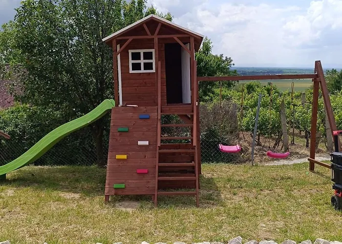 Tenkes-hegyi Vendeghaz Feriehus Siklós